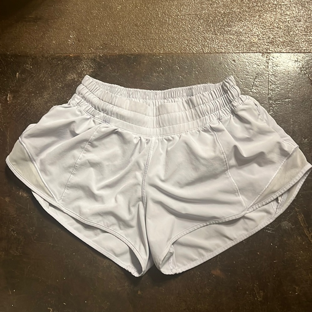 Light Purple 2.5 Lululemon Hotty Hot Shorts